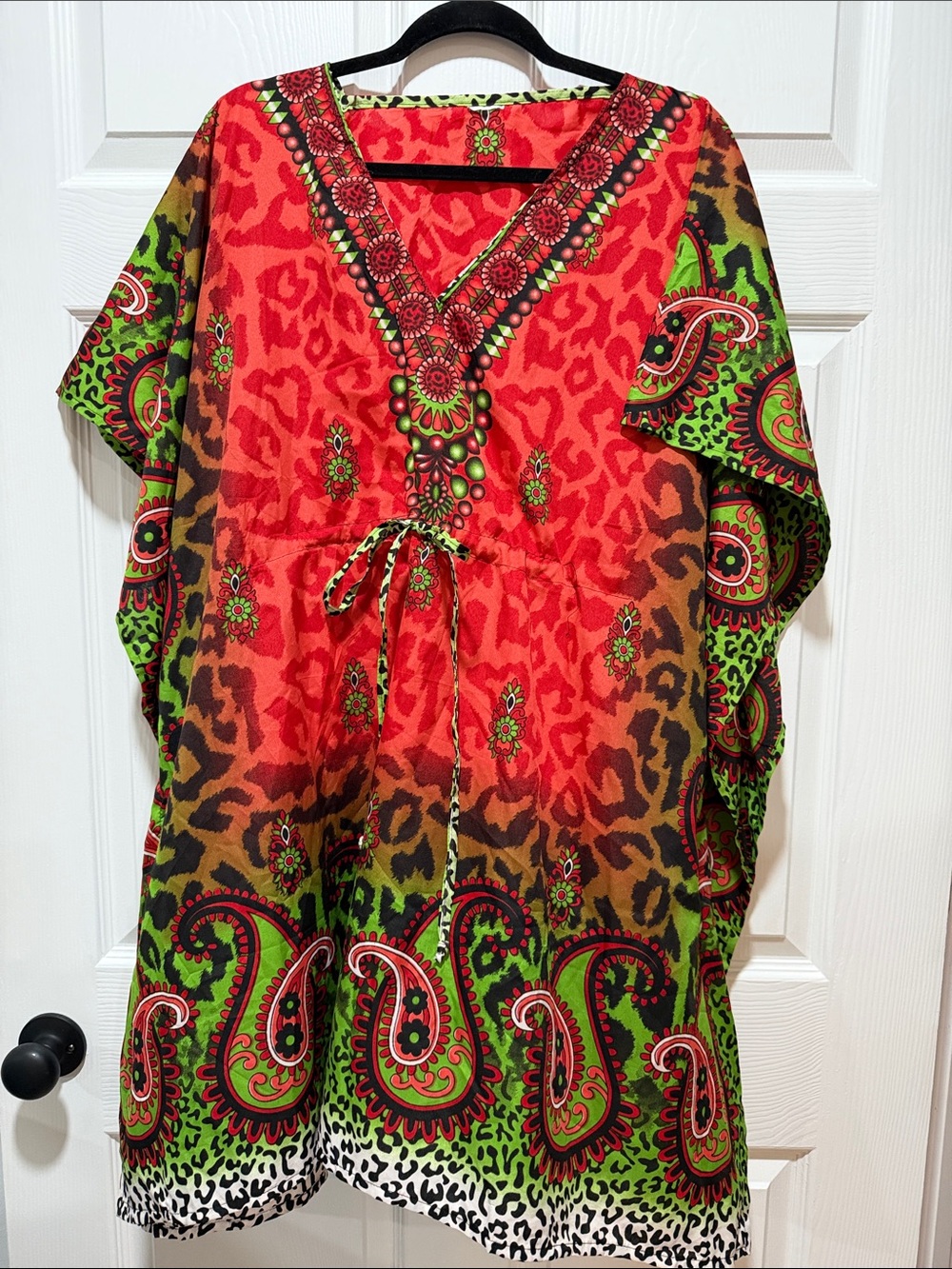 Source Unknown Red and Green Paisley V-Neck Tunic with Tie Waist